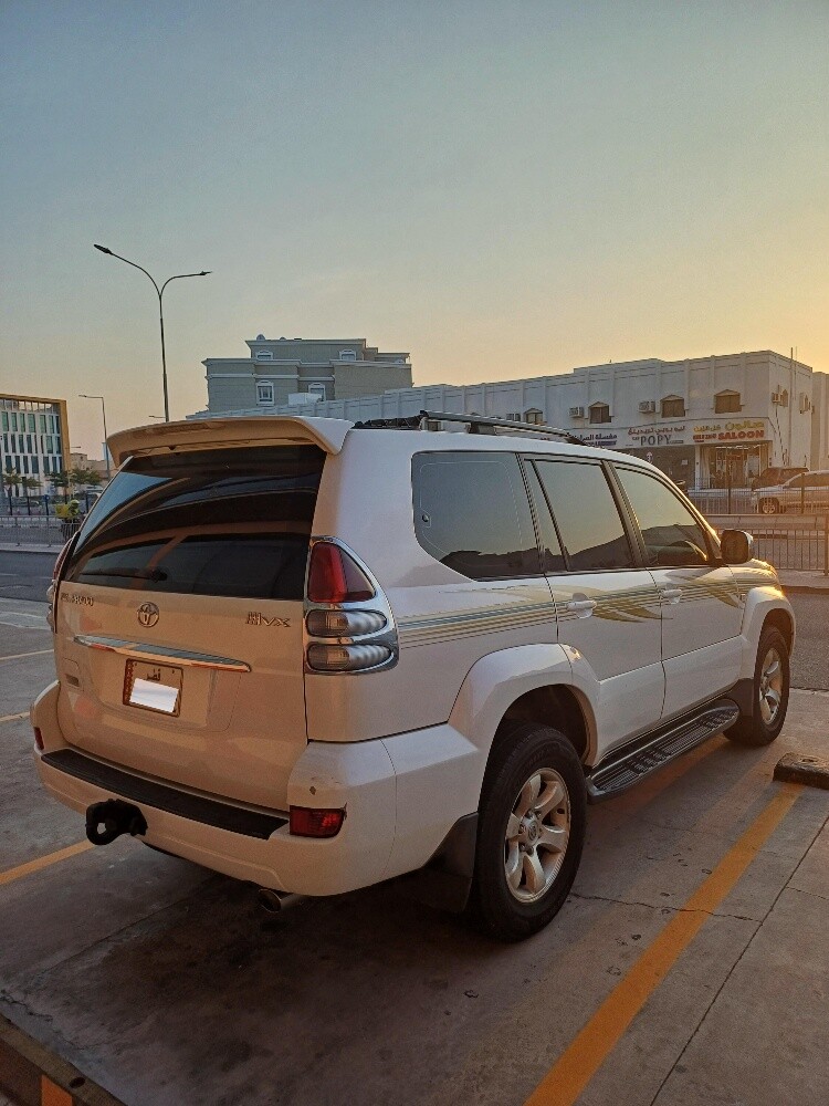 Prado V6 Full Option with Sunroof - 8