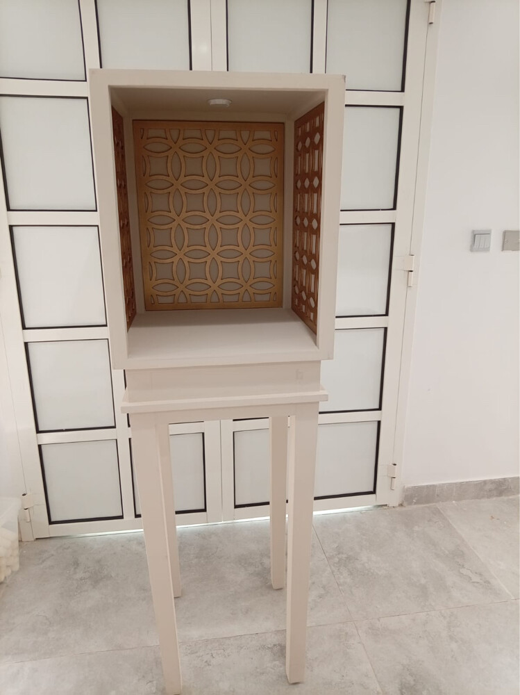 طاوله لعرض المجوهرات ٧ قطع  - 2