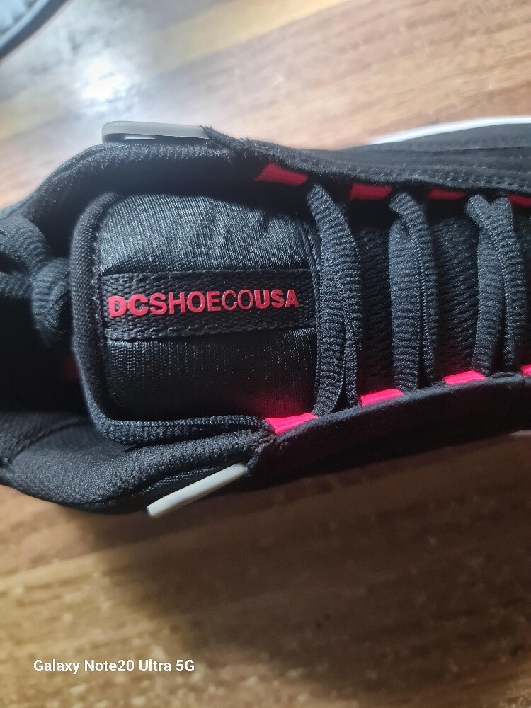 DC shoes - 1