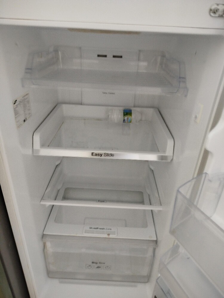 Samsung  medium fridge sale - 4
