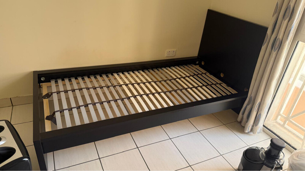 Single bed, moving out sale!!! - 2