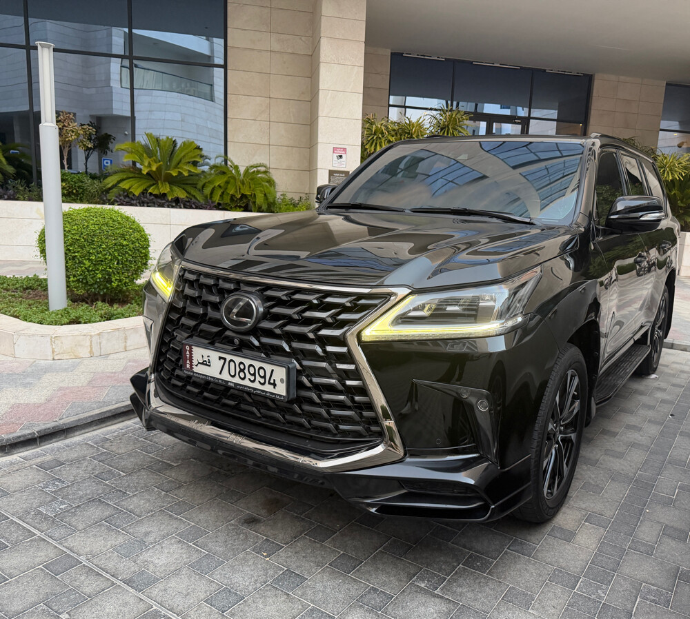 LEXUS BLACK EDITION 2021 - 8