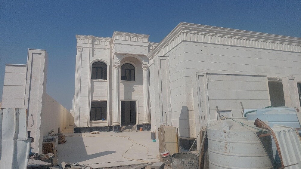 للبيع فيلا جديدة - 14