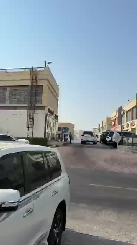 إيجار شقه عين خالد مقابل المول - 1