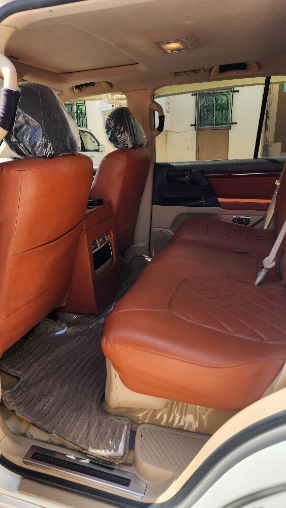 Land Cruiser GXR V8 2013 - 7