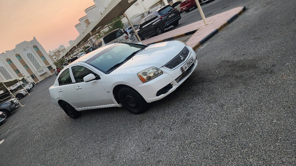 Mitsubishi Galant 2013 - 5