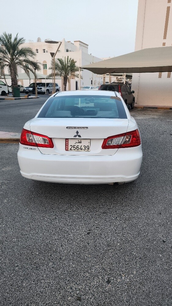 Mitsubishi Galant 2013 - 4