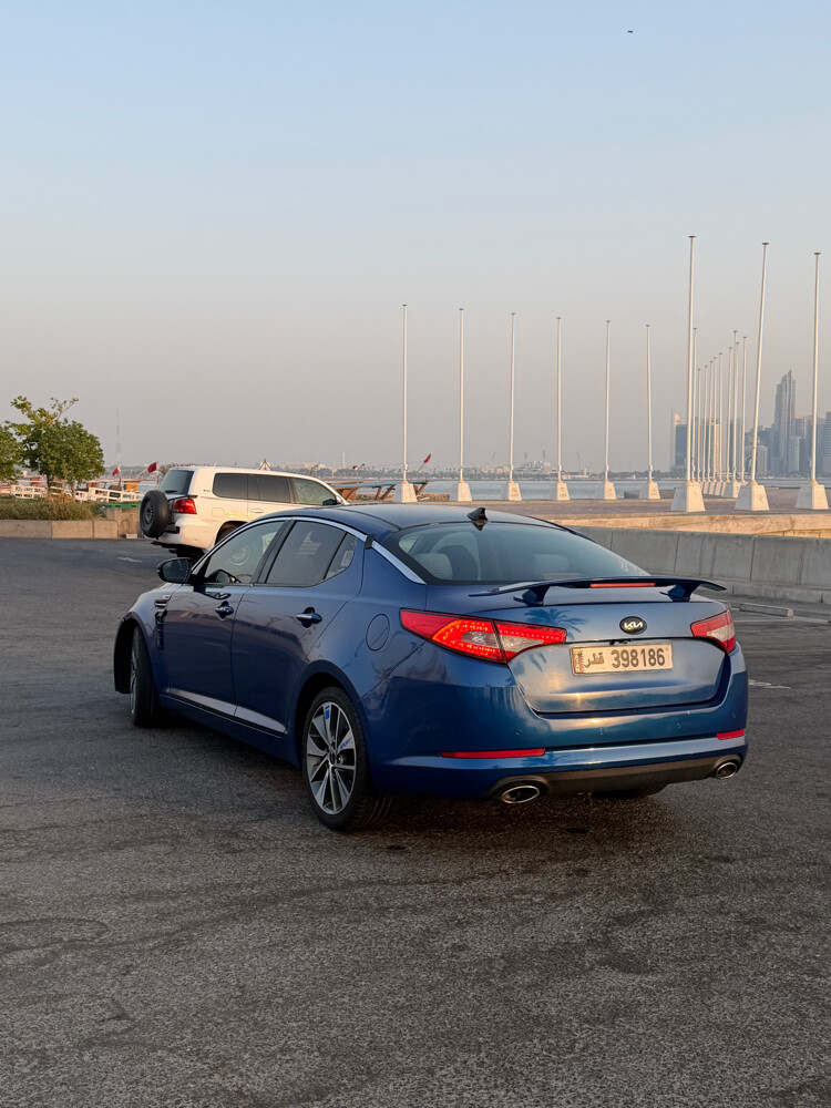 Kia Optima Full option - 6