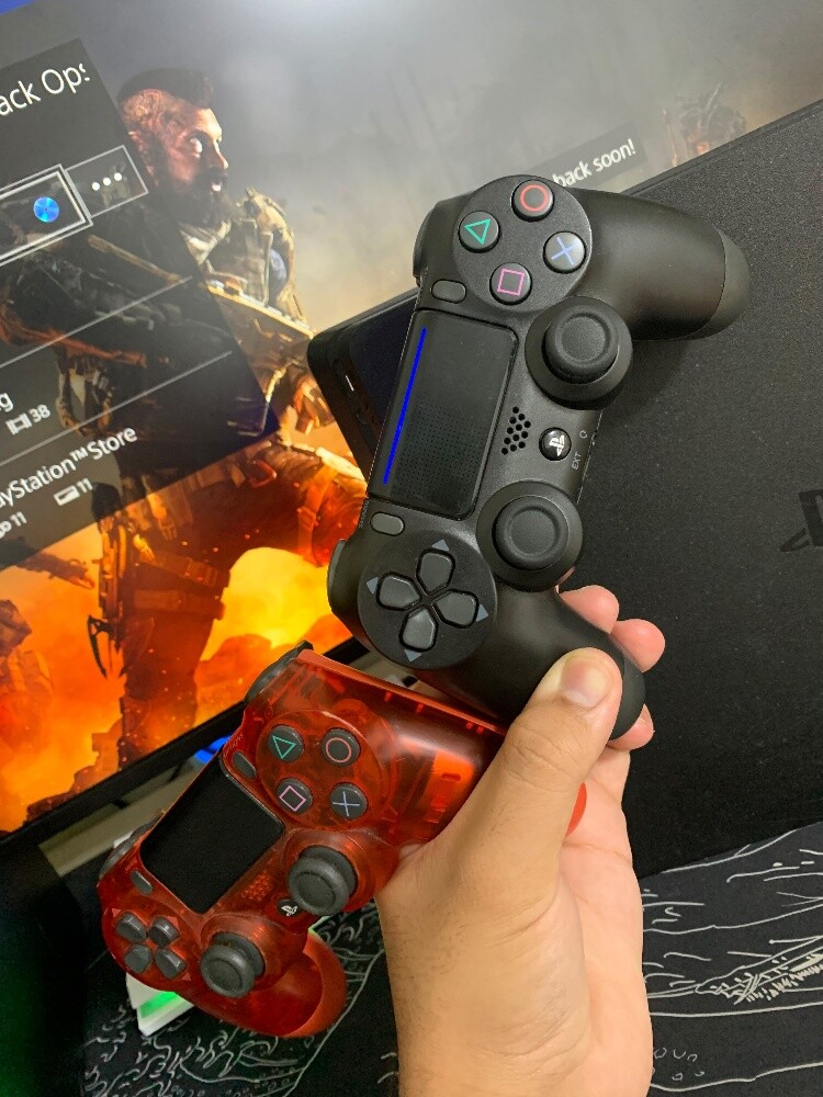 Ps4 1,TB - 4