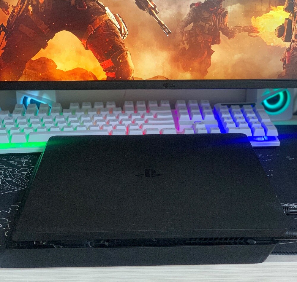 Ps4 1,TB - 5