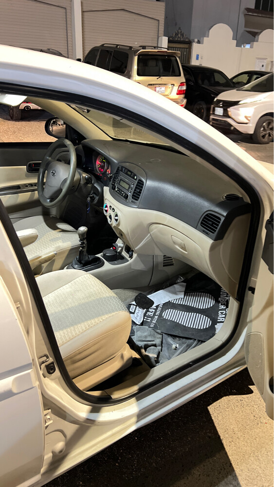 Hyundai Accent - 10