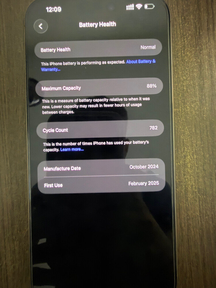 iPhone 16 pro max - 2