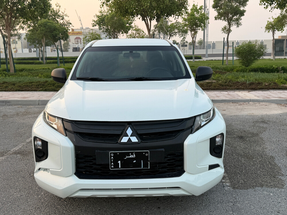 Mitsubishi L200 - 1