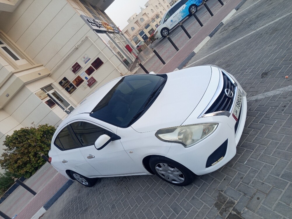 NISSAN SUNNY 2016 - 5