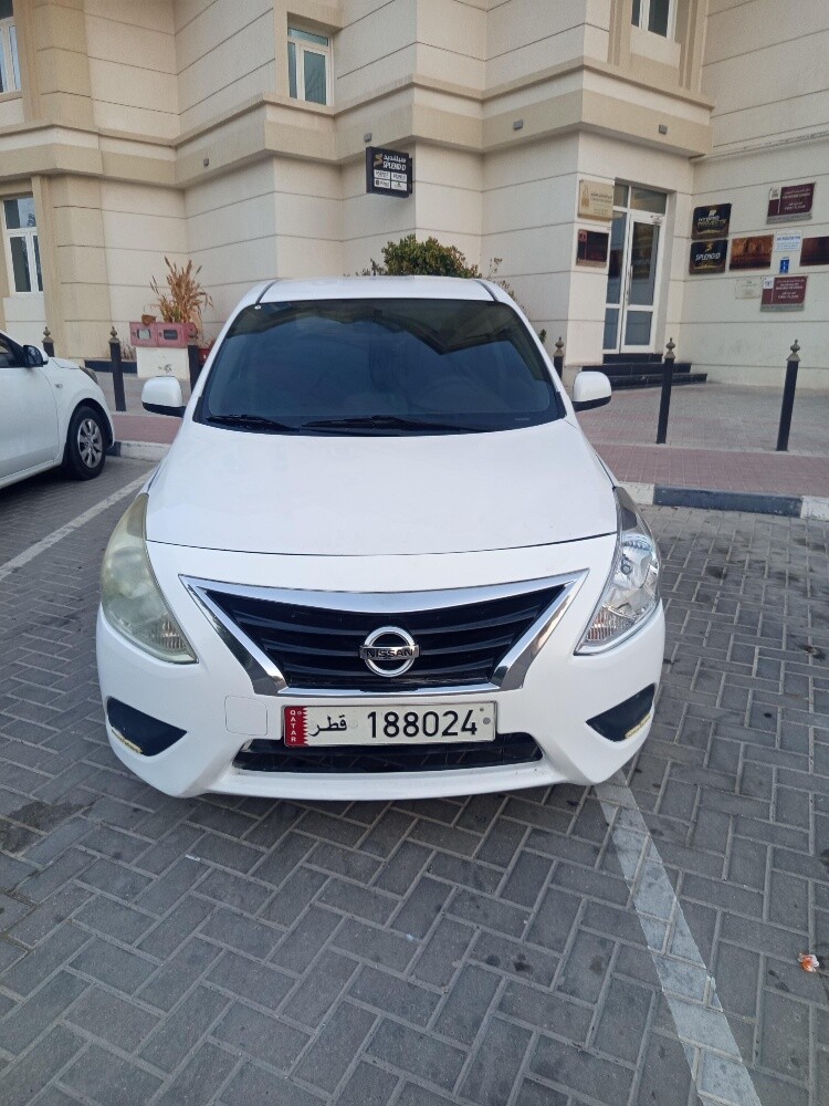NISSAN SUNNY 2016 - 1
