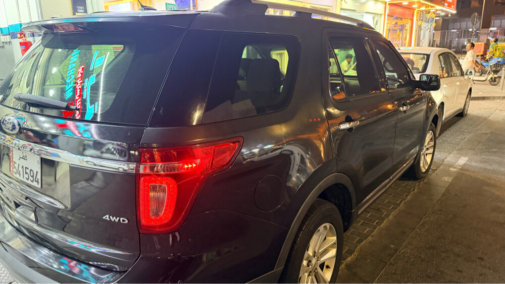 Ford Explorer  - 4