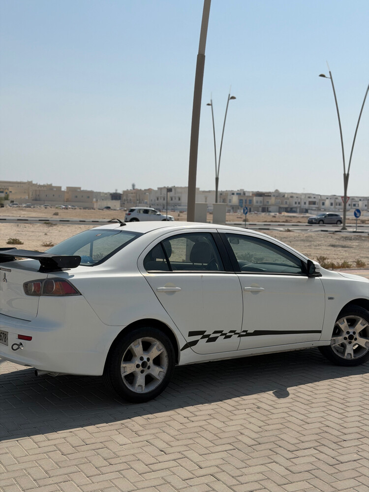 Mitsubishi Lancer Ex 2015  - 3