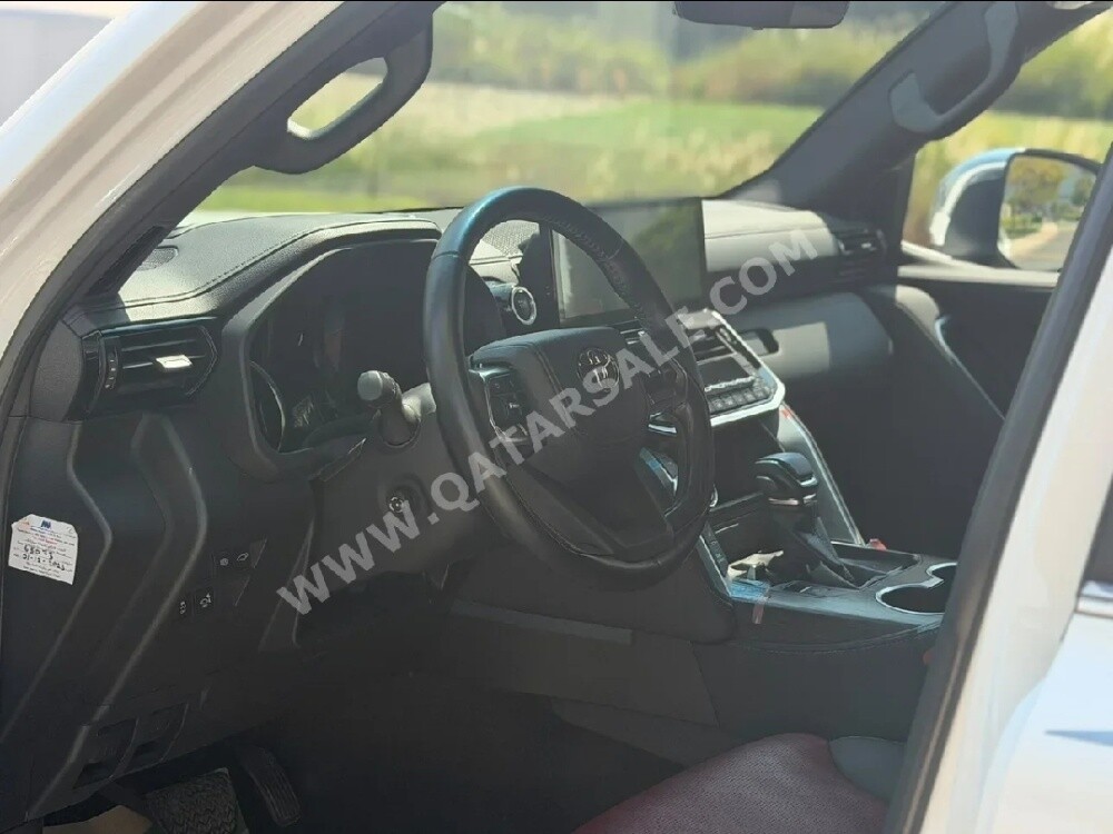 Toyota Land Cruiser - 9