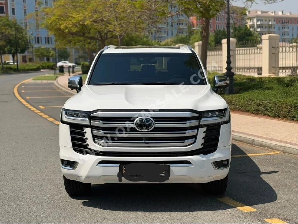 Toyota Land Cruiser - 2