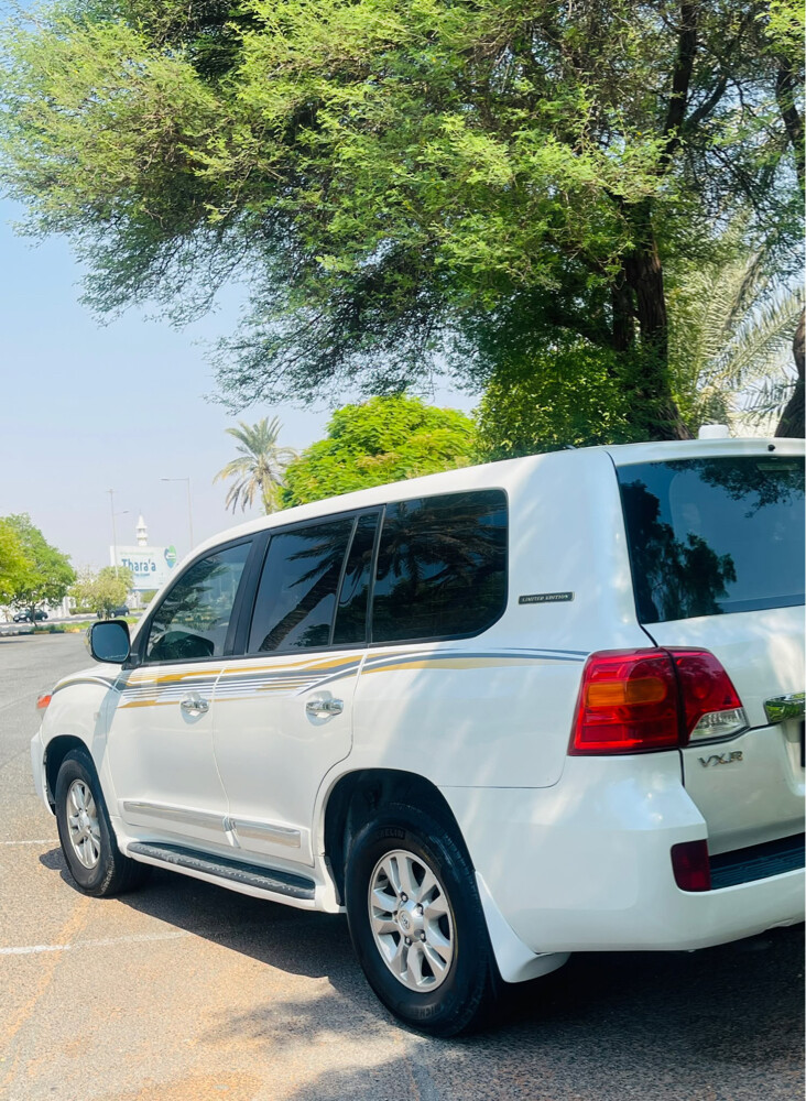 Land Cruiser VXR 4.7 V8 2009 Model - 3