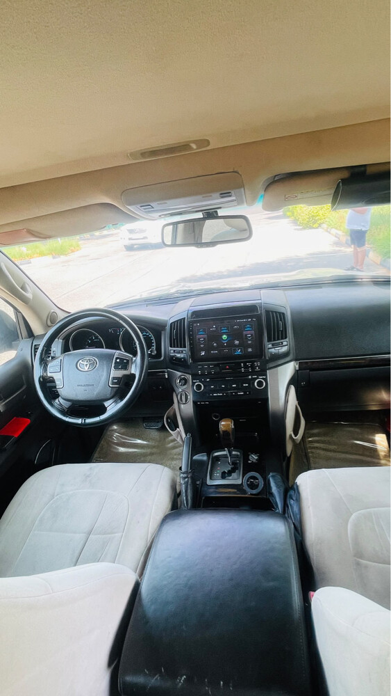 Land Cruiser VXR 4.7 V8 2009 Model - 7