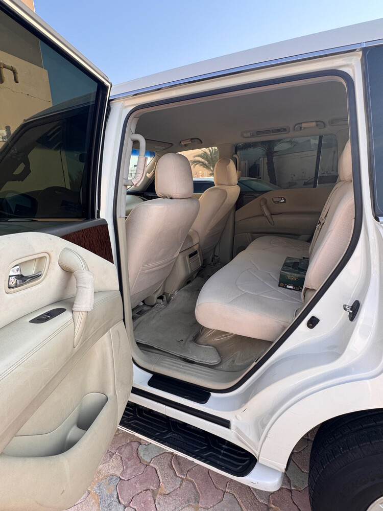 Model 2013 Nissan patrol 320cc - 4