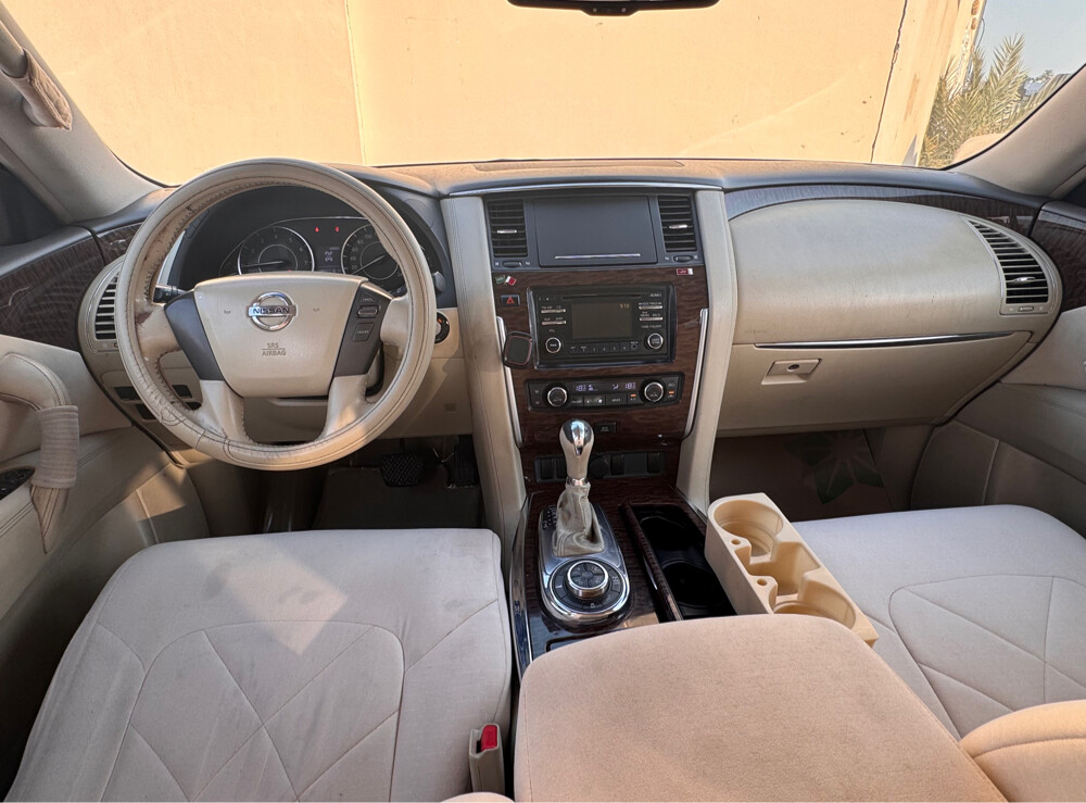 Model 2013 Nissan patrol 320cc - 6