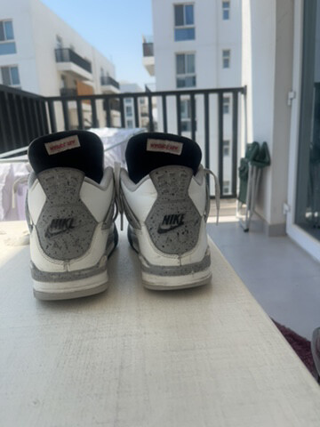 jordan 4 cements good condition - 4