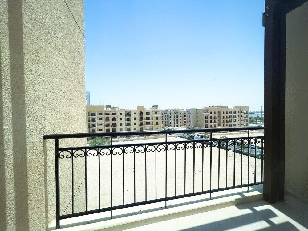 3bdr stadium view high floor - 2