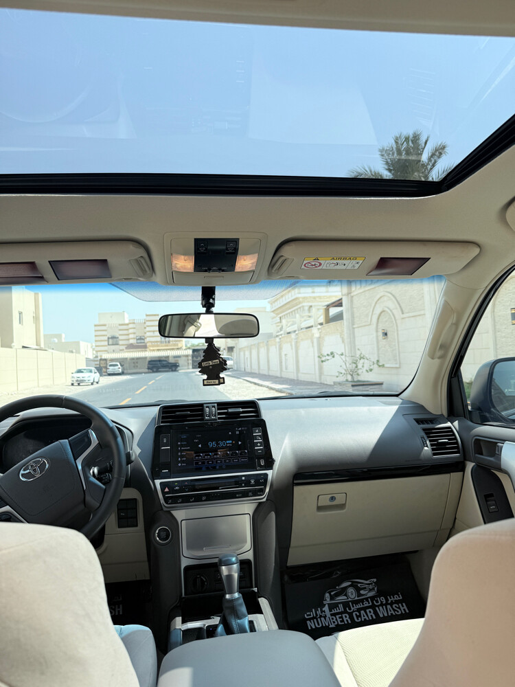 Toyota prado 2021 full option - 4