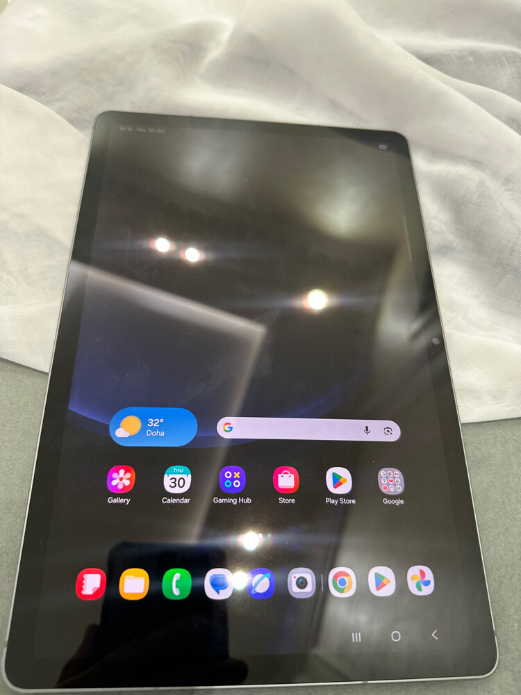 tab s9 fe 5G like new 1400  - 2