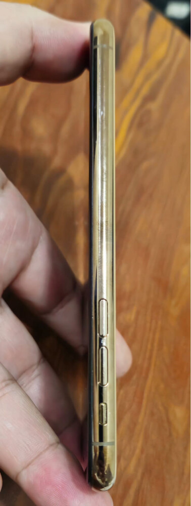 Xs 64gb battery 77% - 3