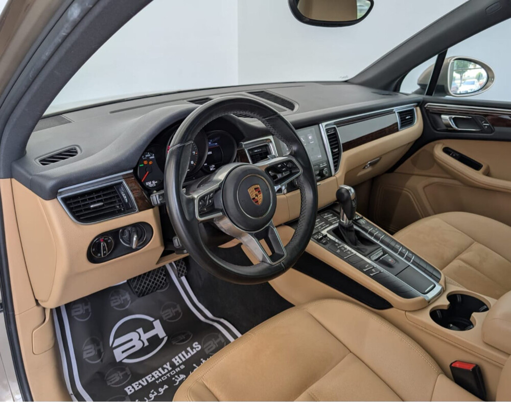 2018Porsche Macan-Warranty Aug 2027 - 6