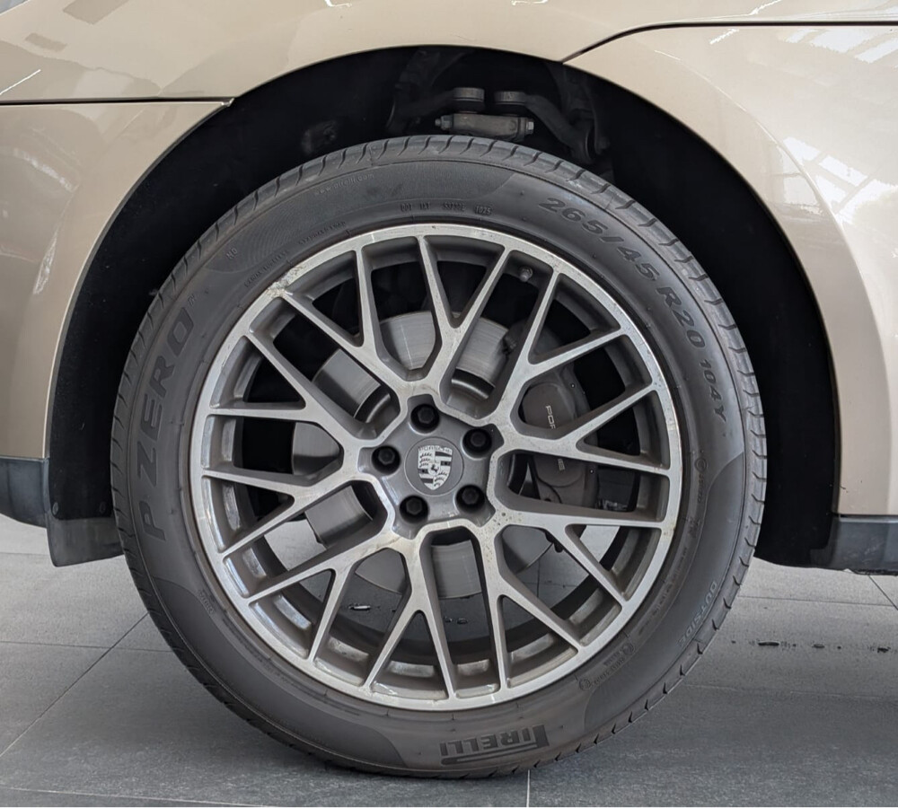 2018Porsche Macan-Warranty Aug 2027 - 5