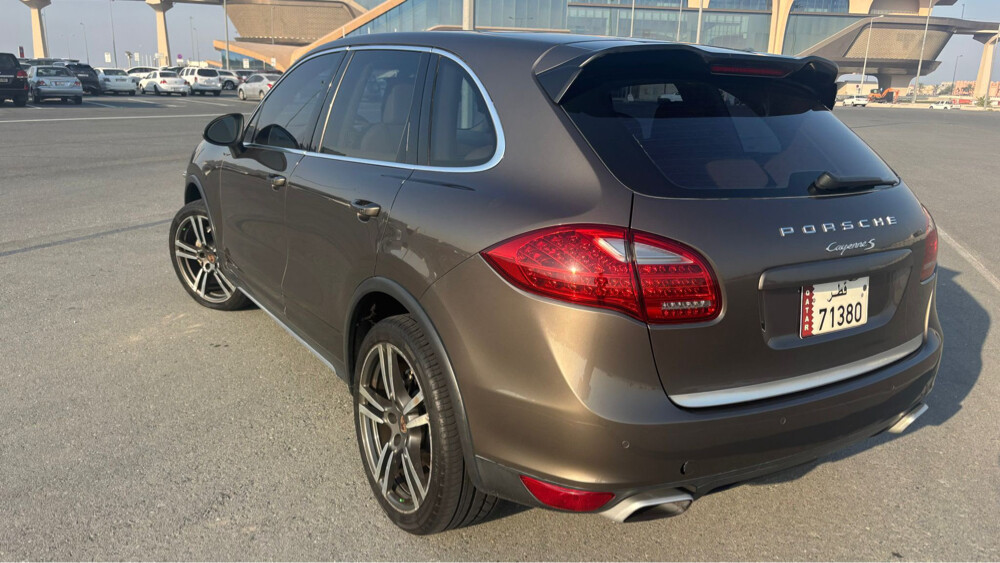 2014 Porsche Cayenne S – 4.8L V8 |  - 5
