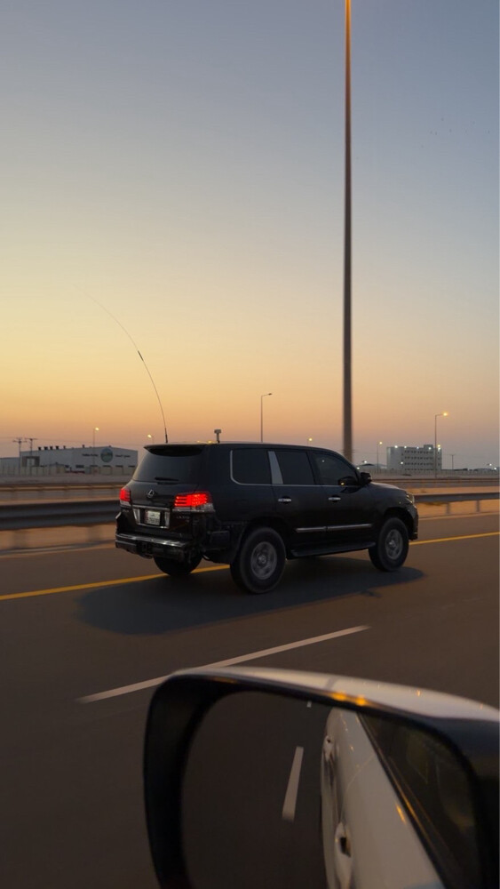 لكسز للبيع - 1