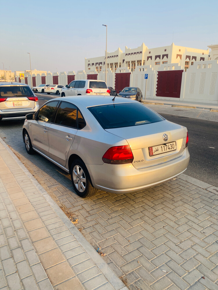 polo in good condition  - 2