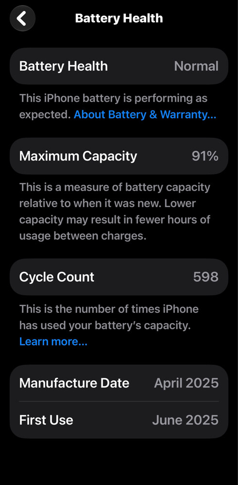 iPhone 16 Pro 256GB Black Titanium - 2
