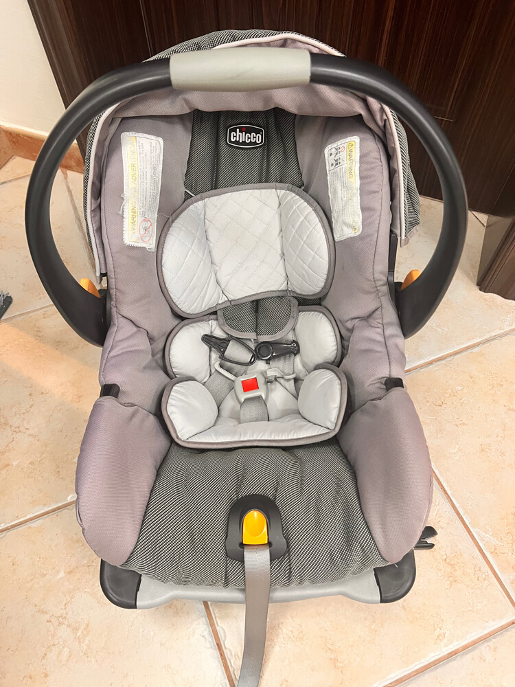 car seat chicco  - 1