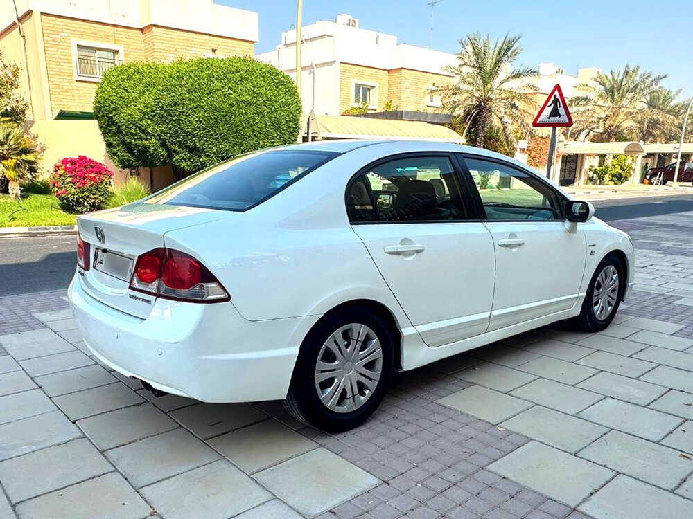 Honda Civic 2009 – Excellent Condit - 3