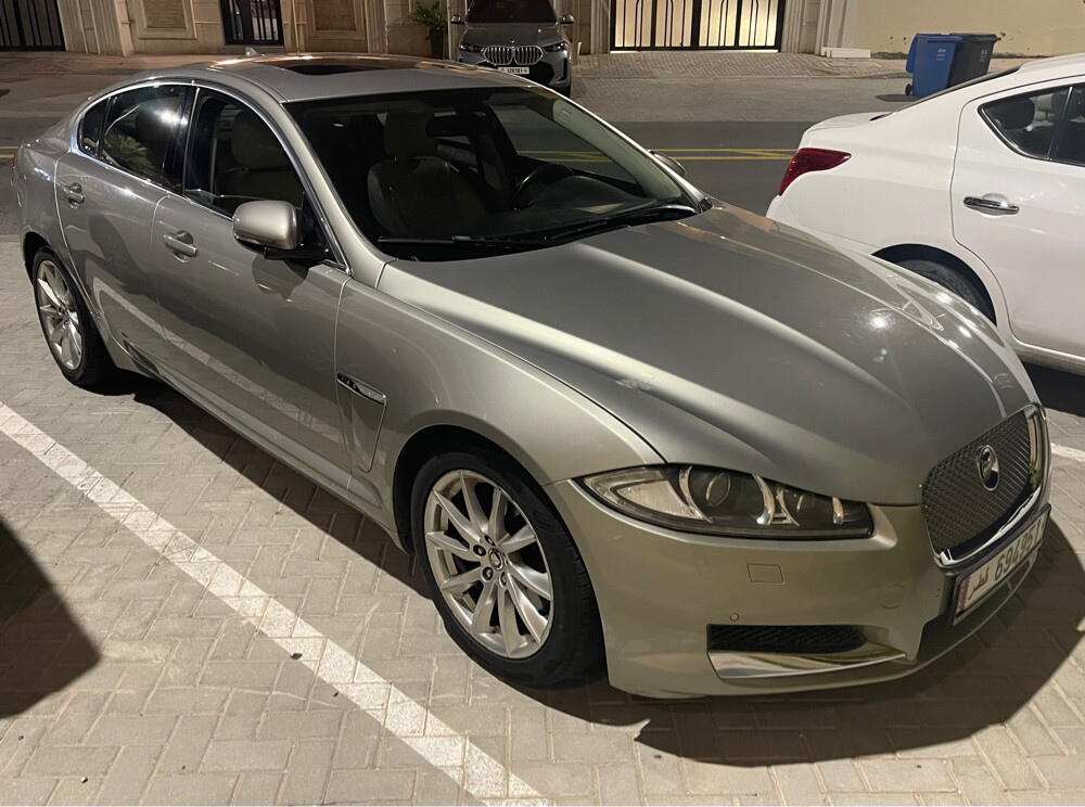 Jaguar XF 2013 - 4