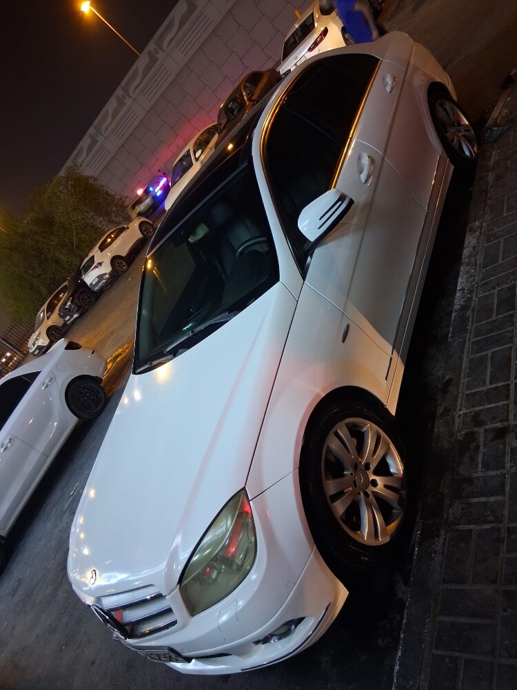 ميرسيدس بينز سي 230 - 2