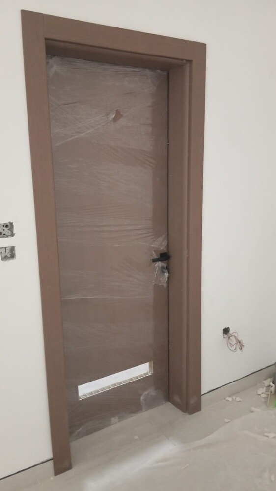 installer wpc doors - 1