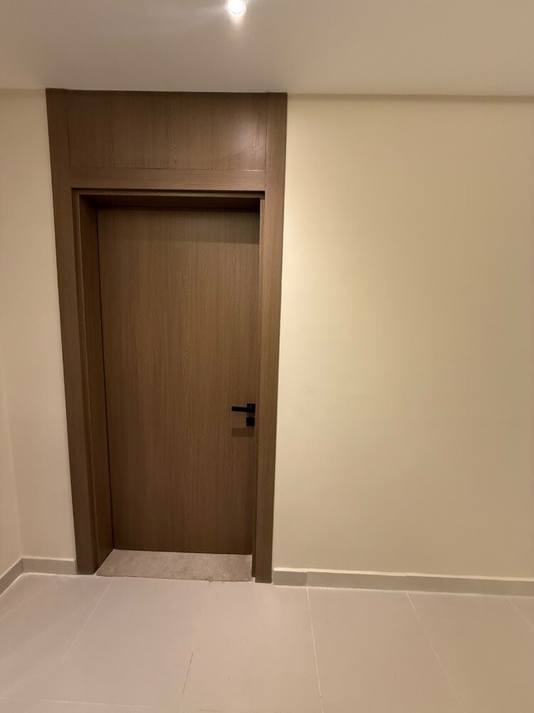 installer wpc doors - 2