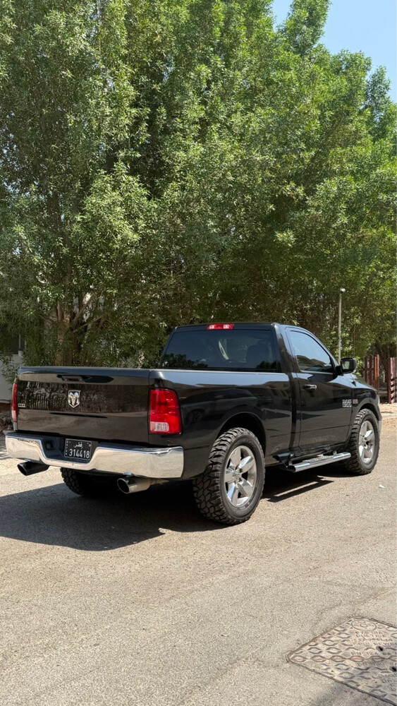 Dodge Ram Hemi - 4
