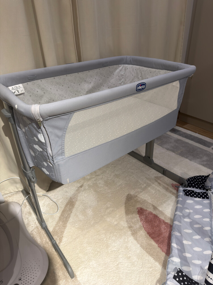 Chicco next to me  - 6