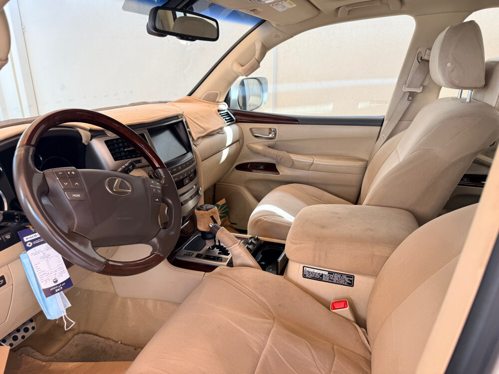 2015 Lexus LX 570 - 10