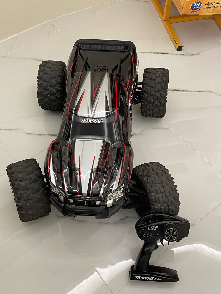Traxxas X-Maxx 8S 4x4 RC Monster Tr - 2