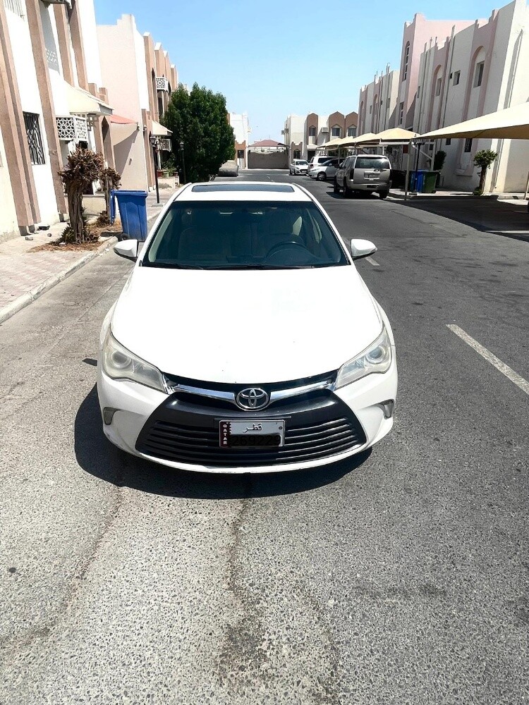 Toyota Camry glx 2016 full options - 1