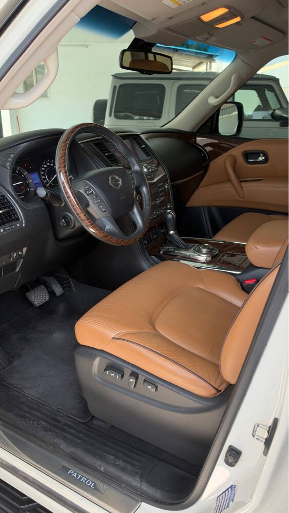 Nissan patrol V8 400 hp platinum  - 5
